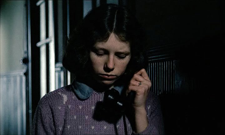 EvaArriagaD's tweet photo. 🎥 'El sur' (Víctor Erice, 1983). https://t.co/FH0uI89SVv
