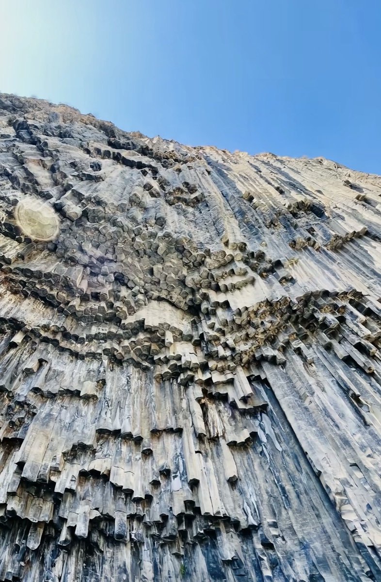 K.Manoukian ♰ tweet media