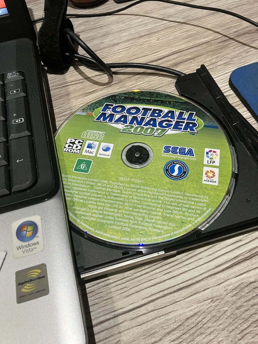 Had to borrow an old laptop for job applying related purposes.. but I’ve opened the disc-drive and just about broke down in tears of sheer joy