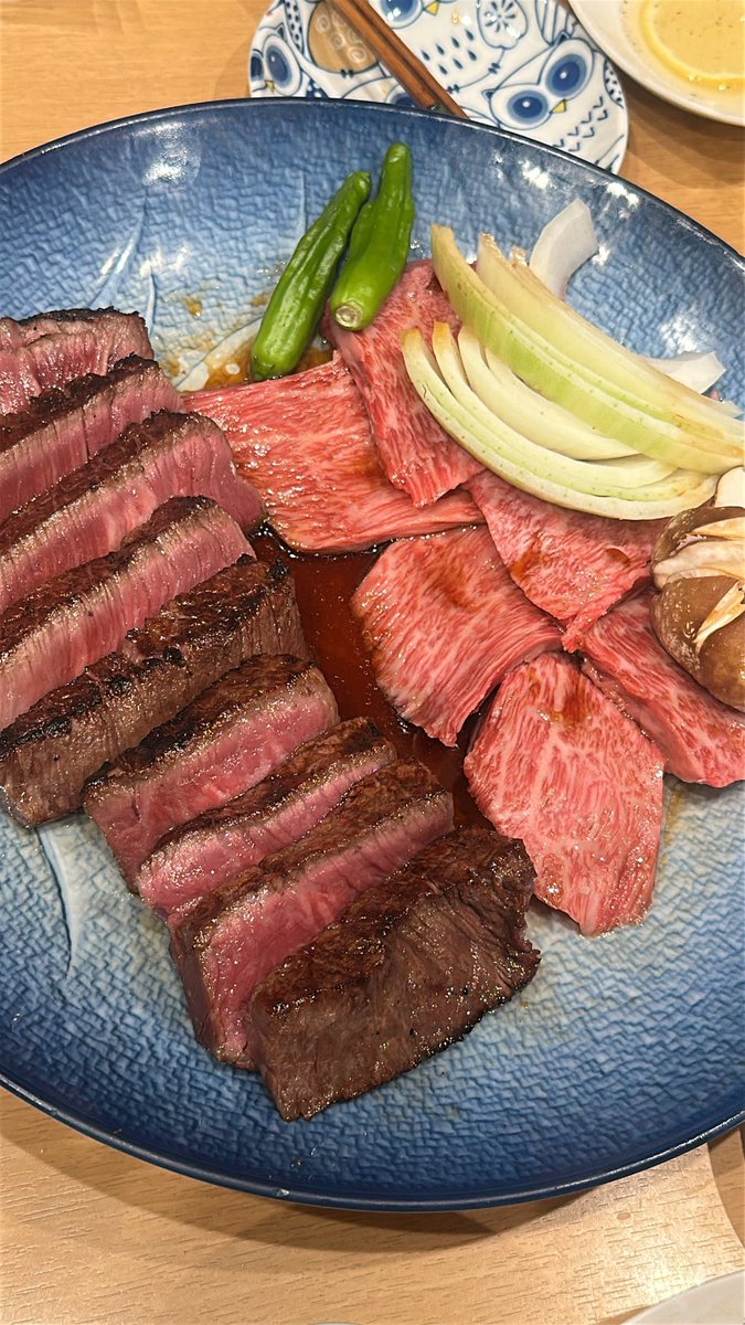 __fairymxxd's tweet photo. 2026年1月25日

遂に、人生��初となる金竜山へ。

お肉好きで知らない人はいない、伝説の焼肉屋さん。
30歳のうちに食べることができて本当にほんとうに幸せです。
シャトーブリアンの味、食感全てが忘れられない🚰 ·̫🚰
生きててよかったー！！！人生まだまだがんばります🥹🤝🏻.ᐟ.ᐟ https://t.co/CvUcuXhpSa