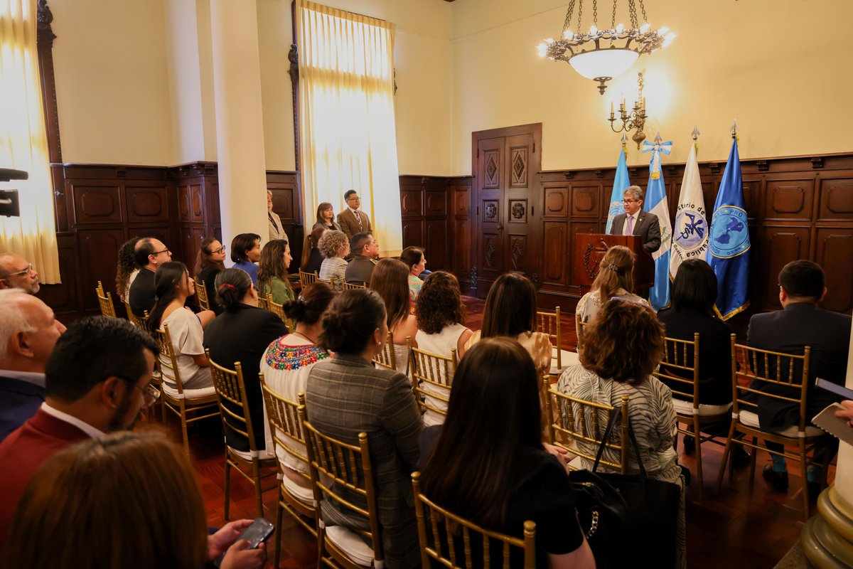OPSGuate's tweet photo. La OPS/OMS reconoció el liderazgo del @MinSaludGuate en la decisión de Estado que consolidó la posición internacional de Guatemala en control del tabaco.
🔗 https://t.co/WSE0gYGjcN
#SaludPública #Guatemala #OPSOMS https://t.co/lWUyRhFqfz