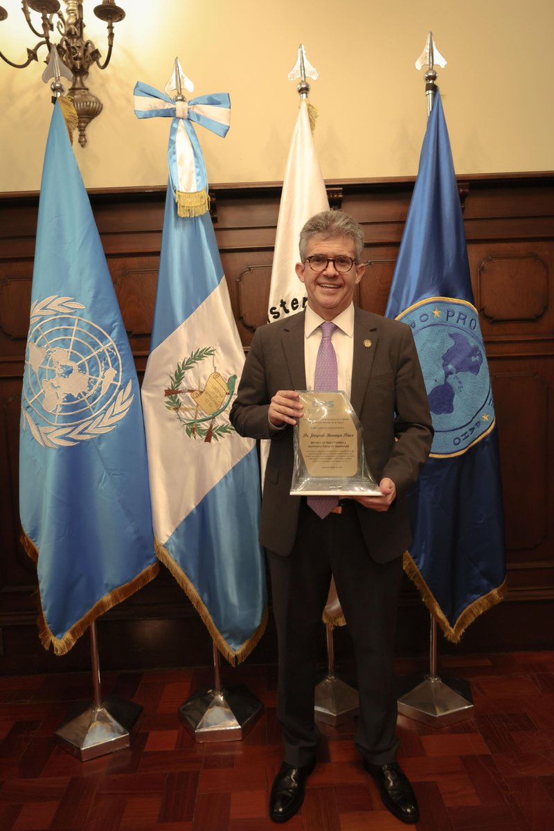 OPSGuate's tweet photo. La OPS/OMS reconoció el liderazgo del @MinSaludGuate en la decisión de Estado que consolidó la posición internacional de Guatemala en control del tabaco.
🔗 https://t.co/WSE0gYGjcN
#SaludPública #Guatemala #OPSOMS https://t.co/lWUyRhFqfz