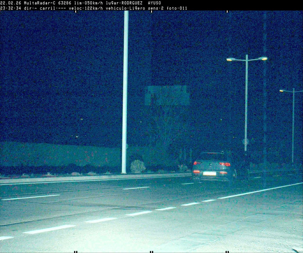 Ayer, un conductor de 42 años fue detectado por un radar, circulando con un turismo a 1️⃣2️⃣ 2️⃣ km/h en C/ Rodriguez Ayuso de Zaragoza, limitada a 50 km/h, siendo detenido por un presunto delito contra la #SeguridadVial