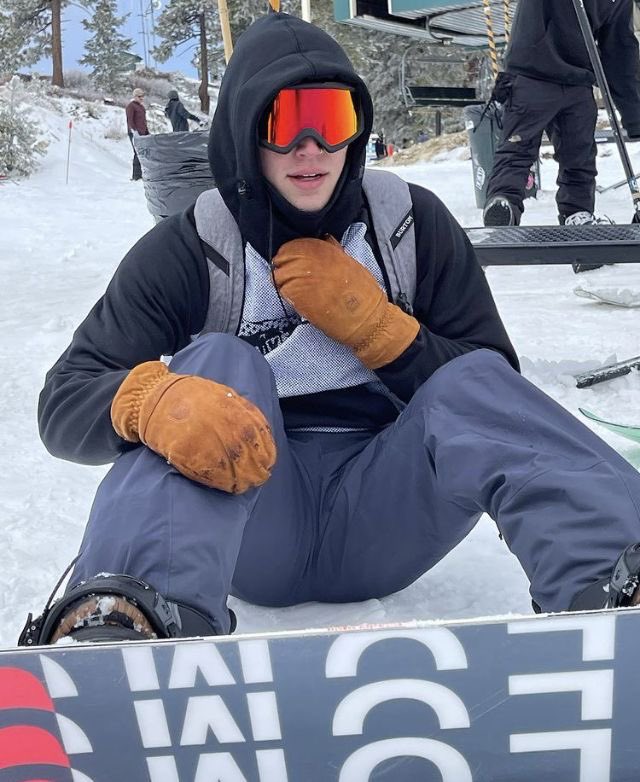 Queenxftears_'s tweet image. ⠀⠀⠀⠀ 

⠀⠀⠀ ⠀⠀⠀⠀ 𓏲 ࣪₊♡𓂃 #NSmemories

⠀ ⠀⠀⠀⠀ ⠀⠀ ⠀⠀ ⠀❛ Mi Rhys ❤️