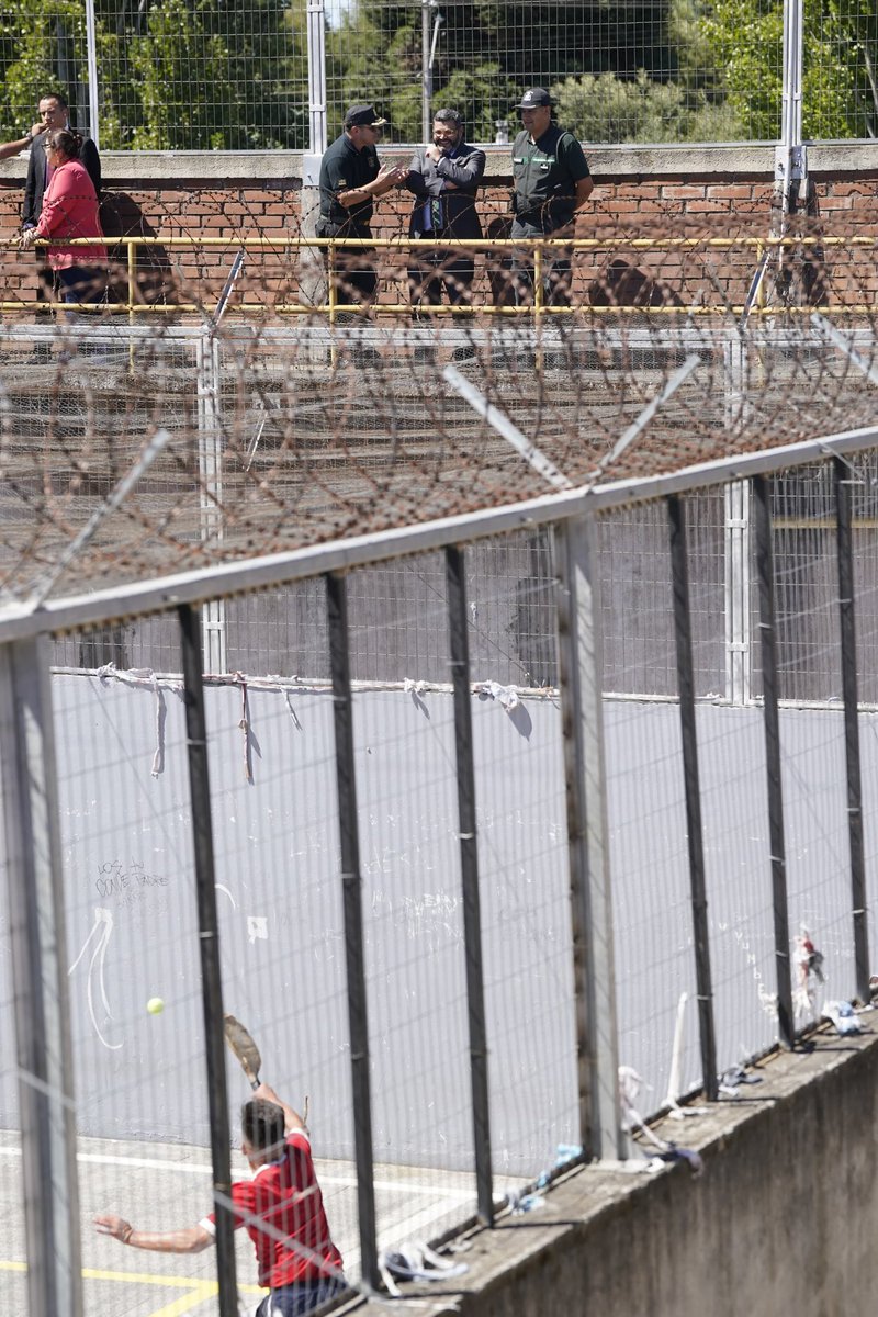 🟢El recorrido permitió revisar en terreno el funcionamiento operativo de las unidades, fortalecer la coordinación institucional y conocer los avances en materia de reinserción y seguridad penitenciaria.

#SomosReinserciónYSeguridadPública