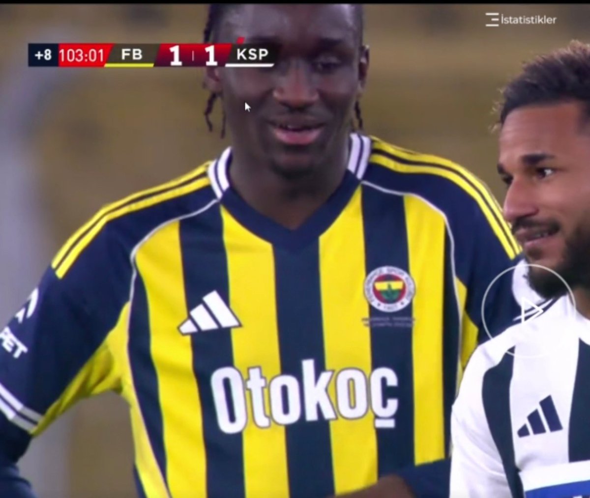 #FBvKSP
#Sidiki
#Fenerbahce
SUNU satin İzmir' e cöp arabasi alın 
En azindan daha temiz sokaklar görürüz...