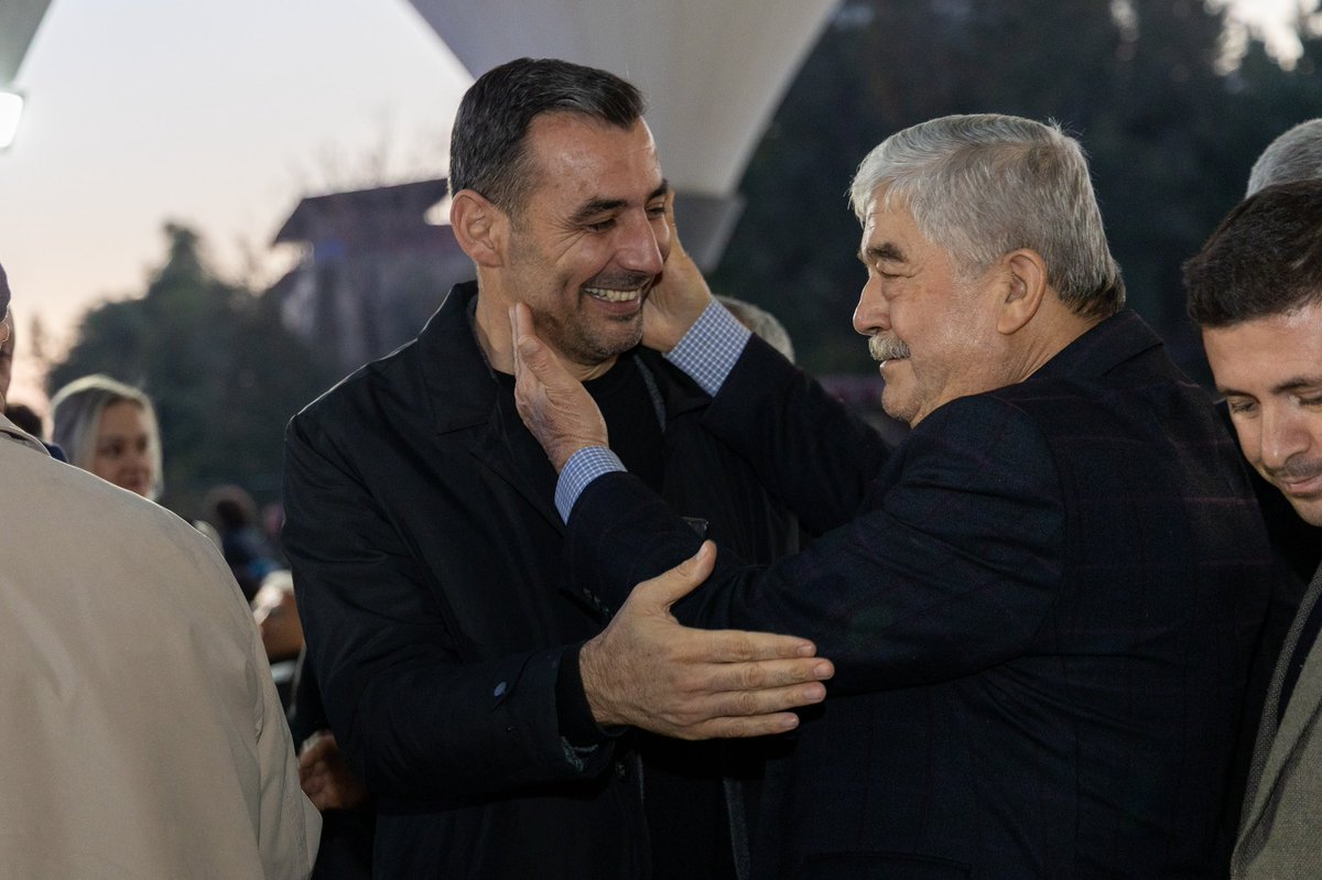 Bugün iftarda Taşağıl mahallemizdeydik.Sıcak misafirperverlikleri için mahalle halkına teşekkür ediyorum.