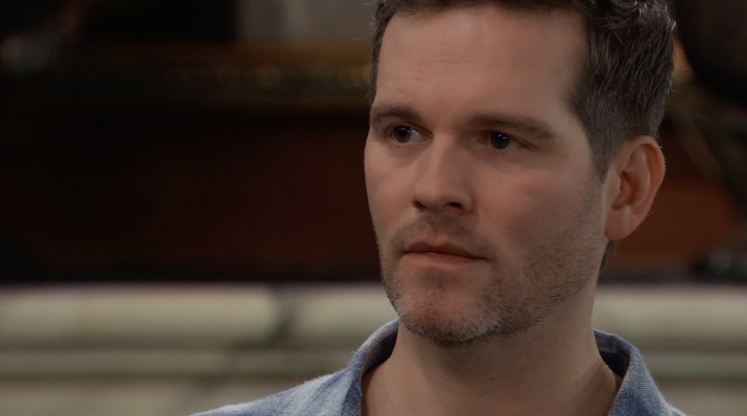 Victori65224401's tweet photo. @soapcentral Lucas Jones is coming to Britt's rescue!! ~ #Brucas #Brason #SaveBritt #GH 🤩🤩 https://t.co/IhE9Gkowh6