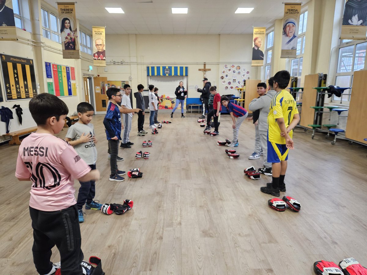 Year616's tweet photo. A big thank you to the Pulse team from Birmingham City Council. Our children loved the games &amp; exercise drills they took part in last term and enjoyed learning about the different ways we can keep fit 💪 #pehfb10 @HolyFamilyScho1 https://t.co/Q8LpKZZA3j