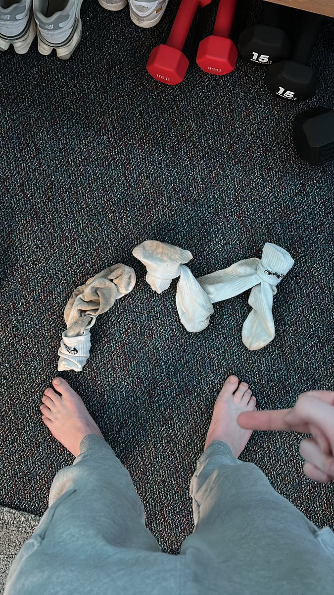 Zack (2.5K) tweet media