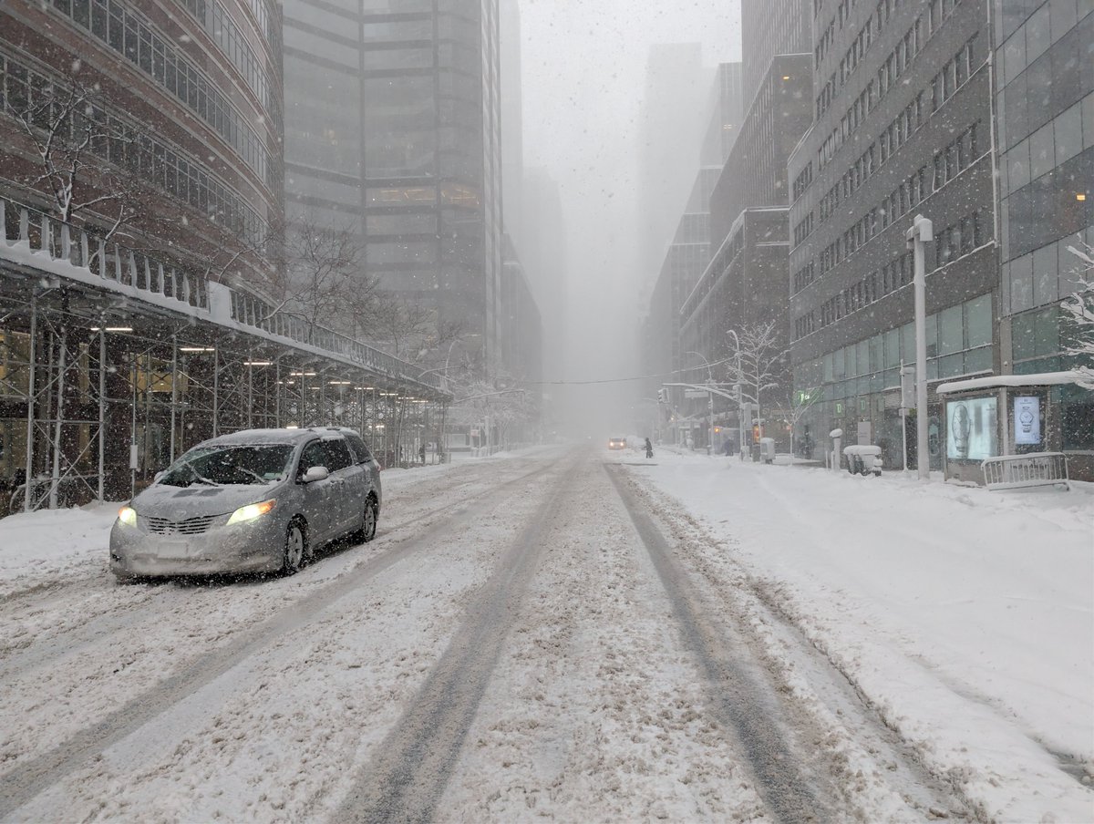 Bryce Adelstein Lelbach tweet media