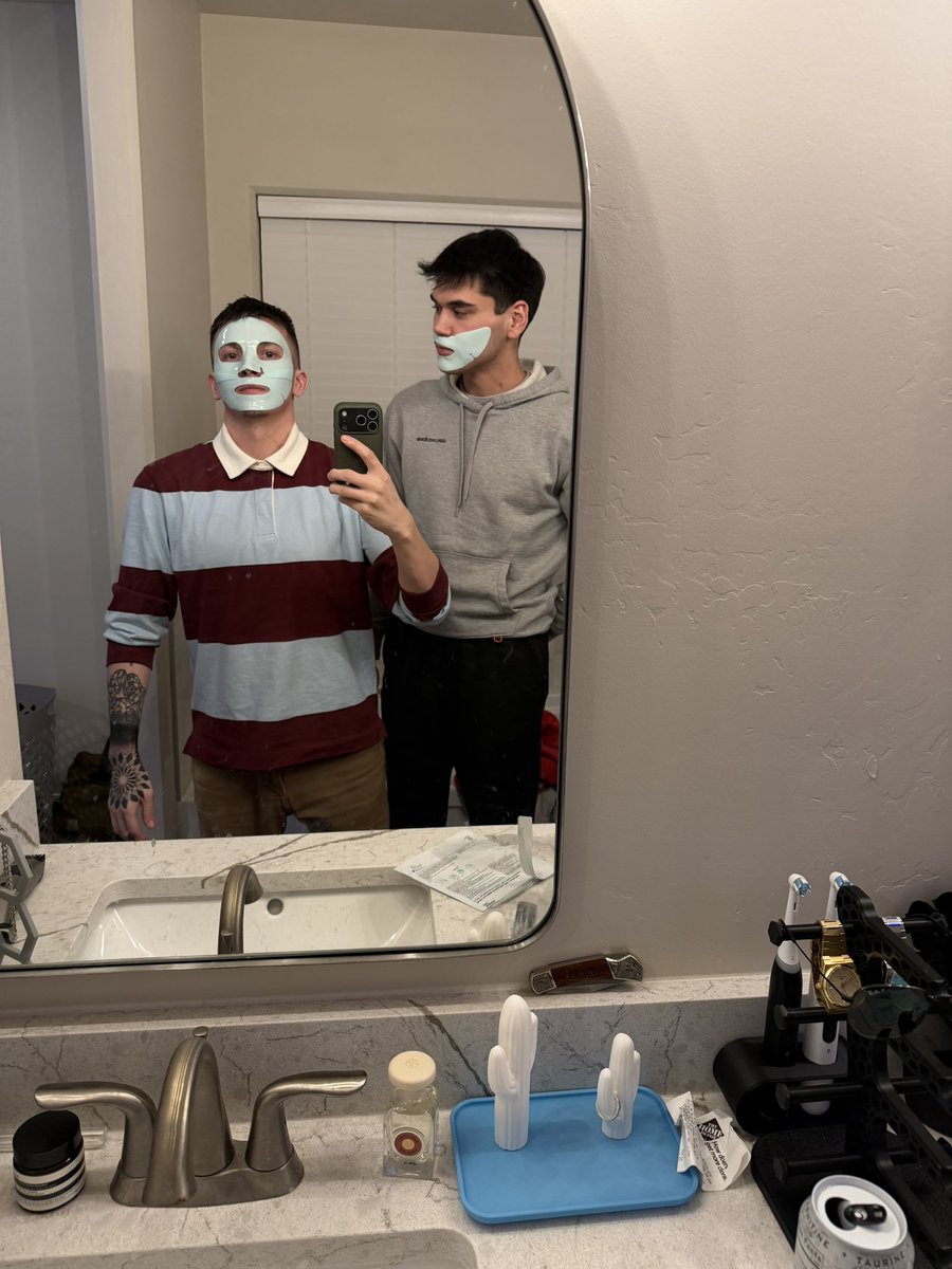 Alaska Guy tweet media