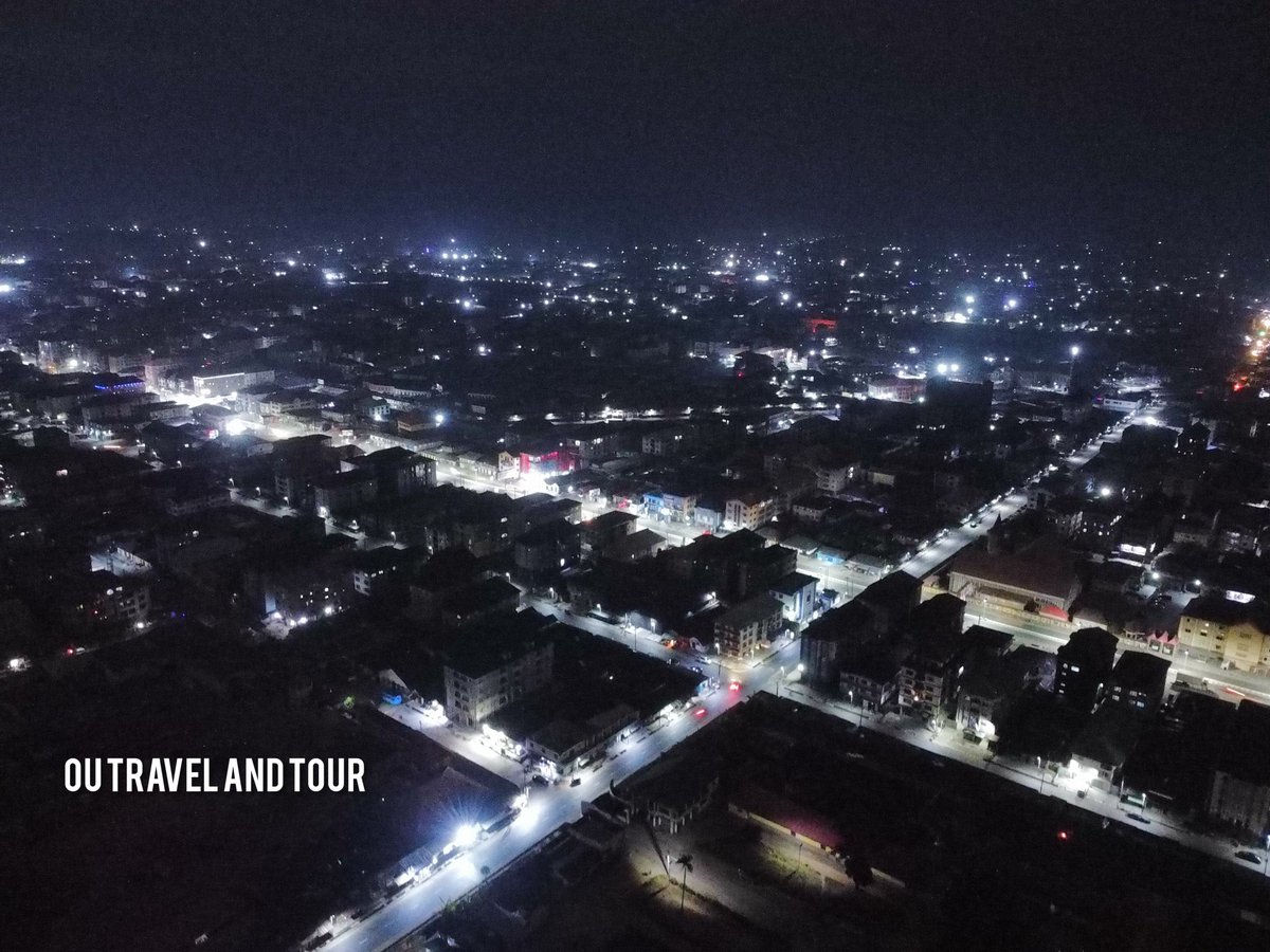 IgboHistoFacts's tweet photo. An aerial view of Aba at night ✨ https://t.co/K18Rp42ZNx