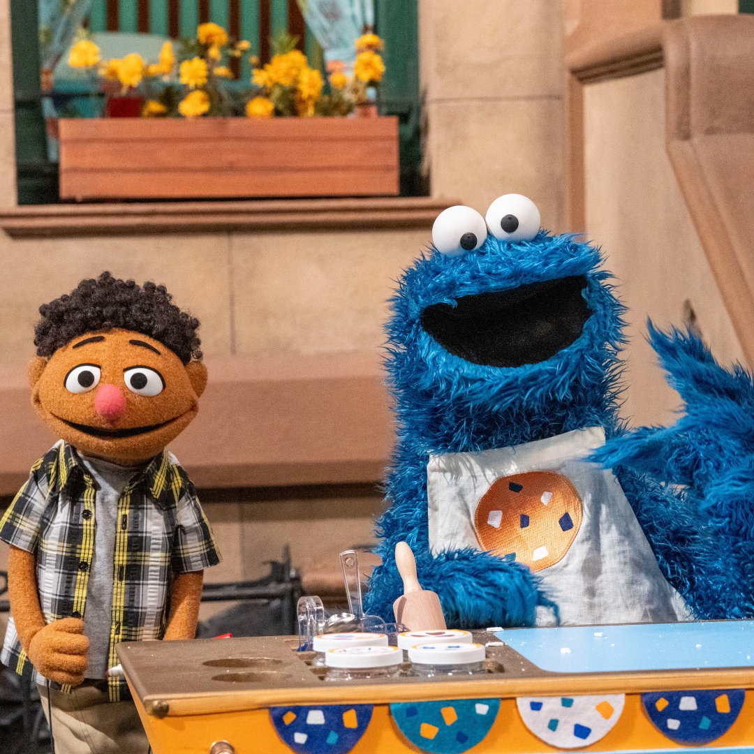 Cookie Monster tweet media