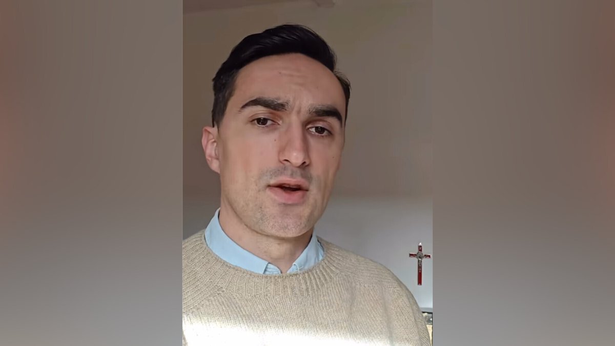 Le Parisien tweet media