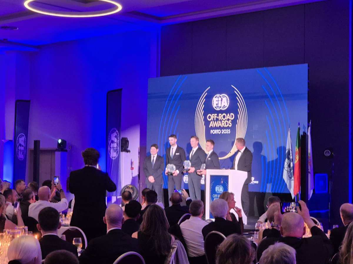 FIA Off-Road Awards 2025 🏆

Un honor poder compartir con la gran familia internacional del #Rallycross y #Autocross la gala de premios para homenajear a los mejores de 2025 del #WorldRX, #EuroRX, #EuroAX y #EuroXC, celebrando los éxitos de los nuestros 👏👏

#FIAOffRoadAwards