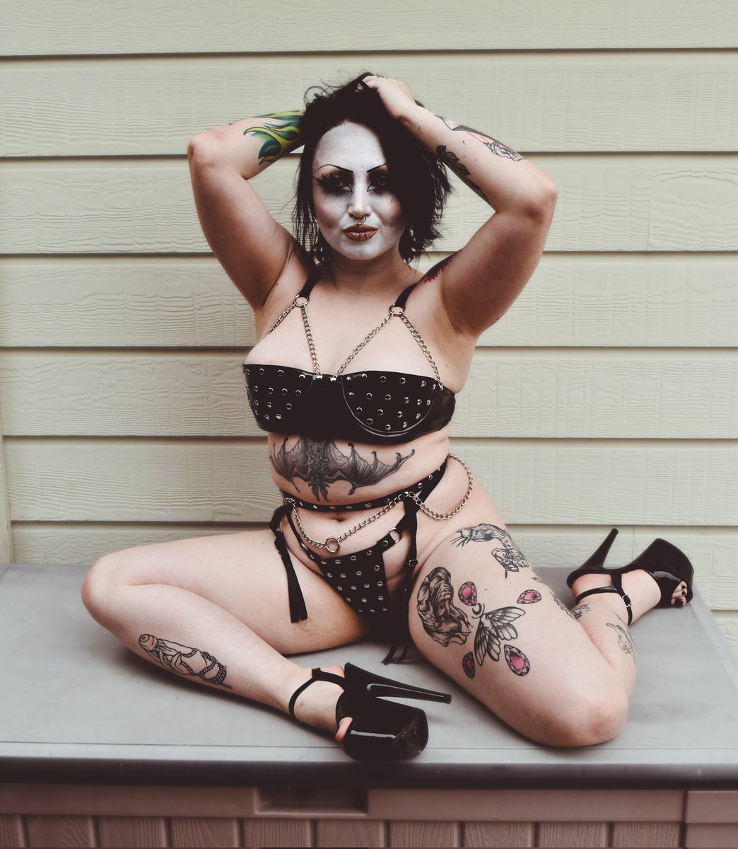 Abadon_X tweet media