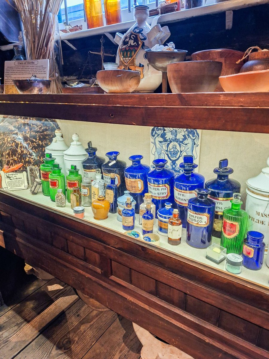 JCSFCollege's tweet photo. Our students recently visited the Old Operating Theatre Museum and Herb Garret and Royal college of Surgeons. Well done to all students who represented JCC so positively, and to those progressing on their journey into the medical profession.
#HighAchievers #FutureMedics https://t.co/bcT8VtouaP