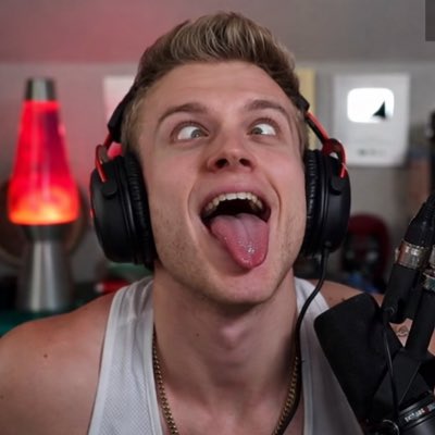 buddy tweet media