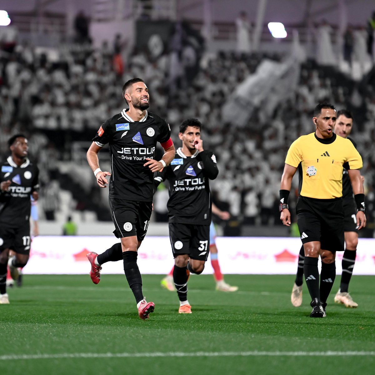 AlShababSaudiFC's tweet photo. 📸 | كاراسكو من جديد 🦁🤘🏻

#يلا_شباب | #الشباب_الرياض https://t.co/yPY4iepIvM
