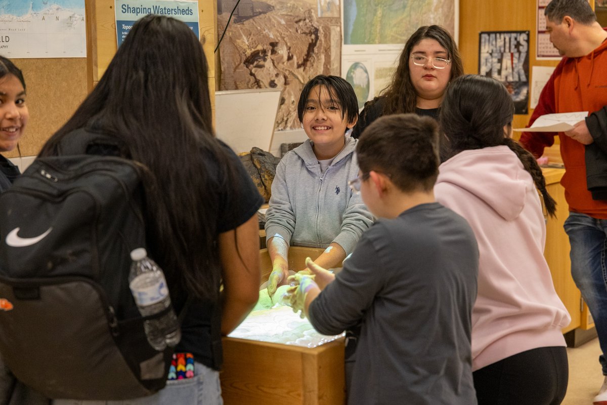 YakimaCollege's tweet photo. Over 600 children and their families joined us Saturday for STEM Day at YVC. Thank you to the faculty, staff and student volunteers who made this hands-on learning experience possible. Your dedication continues to inspire our community. 🔬🚀 #STEMDay #YVC https://t.co/fQApvHIEQs