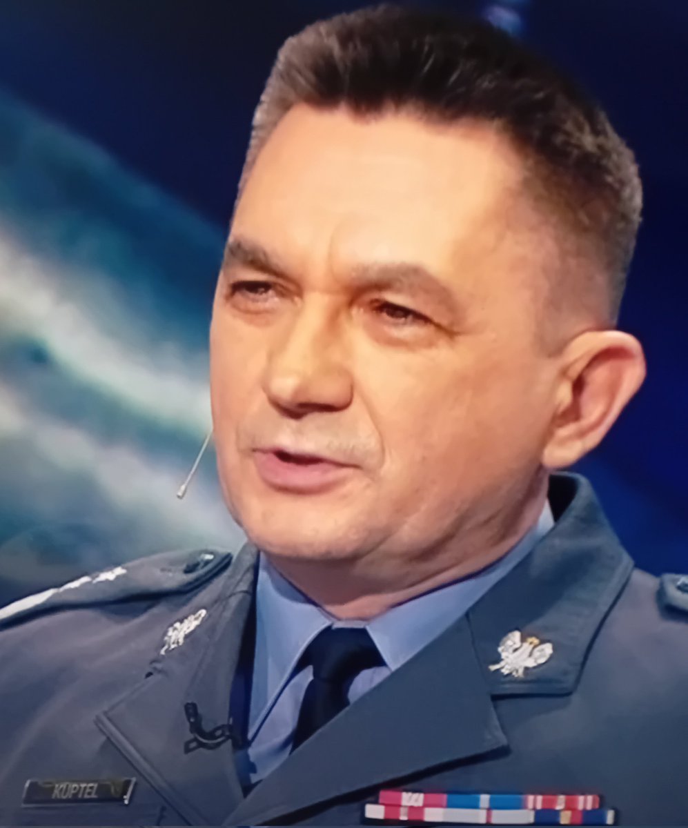 Tee... Błaszczak <a href="/mblaszczak/">Mariusz Błaszczak</a> - ty "zakuty łbie", posłuchaj pana generała!

Szef Agencji Uzbrojenia (od 1.01.2022r.🤷‍♂️), gen. Artur KUPTEL: "SAFE TO JEST POTĘŻNA SZANSA. Mamy plan na wydanie każdego euro. Każdy dzień jest na wagę złota. UE NIE BĘDZIE NAM NARZUCAĆ CO MAMY KUPOWAĆ"
