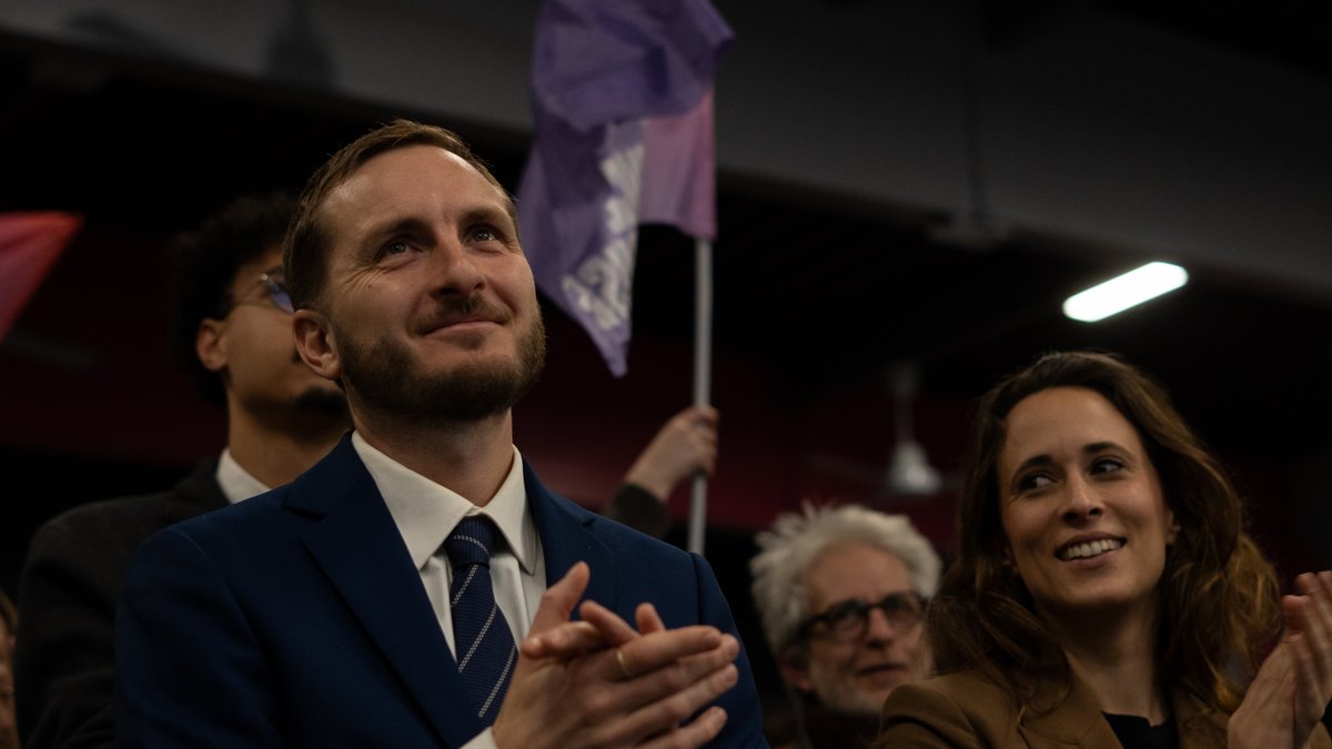 figurespublique's tweet photo. Municipales à Toulouse : retour en image sur le meeting LFI

https://t.co/bhABJtRKb5

#toulouse #municipales2026 #municipales2026toulouse #francoispiquemal #LFI #LaFranceInsoumise #votetafrance #figurespubliques https://t.co/wN5rPUjeOV