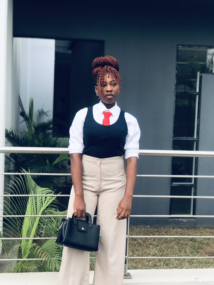 Favour Amayo tweet media