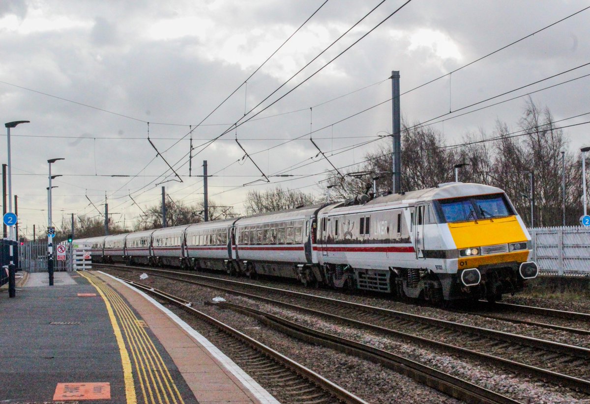 Tom🖤🤍 tweet media