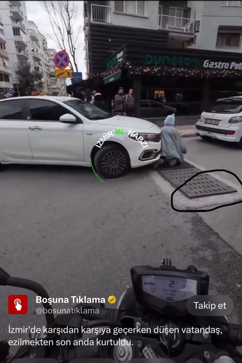 Sadkoo7's tweet photo. @bosunatiklama İzmir'de bu rezaletlerden daha kaç insanımız ölecek, bu vatandaş hayatını şans eseri kurtardı.Bu nasıl mazgal.Hiçmi ders çıkarmayacaksınız @izmirbld @izmirhim @izsugm https://t.co/ndyK9WhPTF