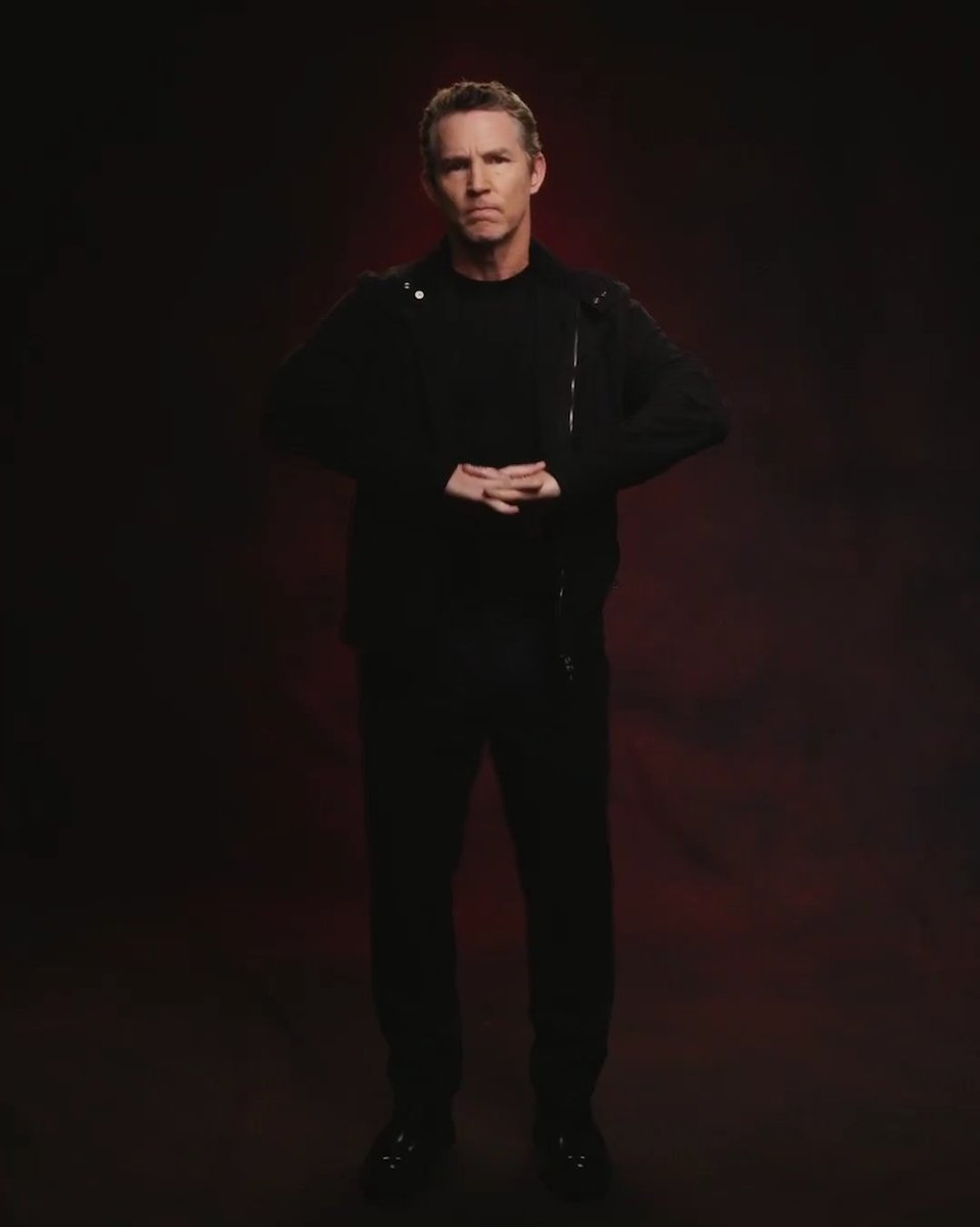 StormsandSativa's tweet image. it's a real knuckle cracker that this image is so unclear 😩😭 #readyornot2 #shawnhatosy