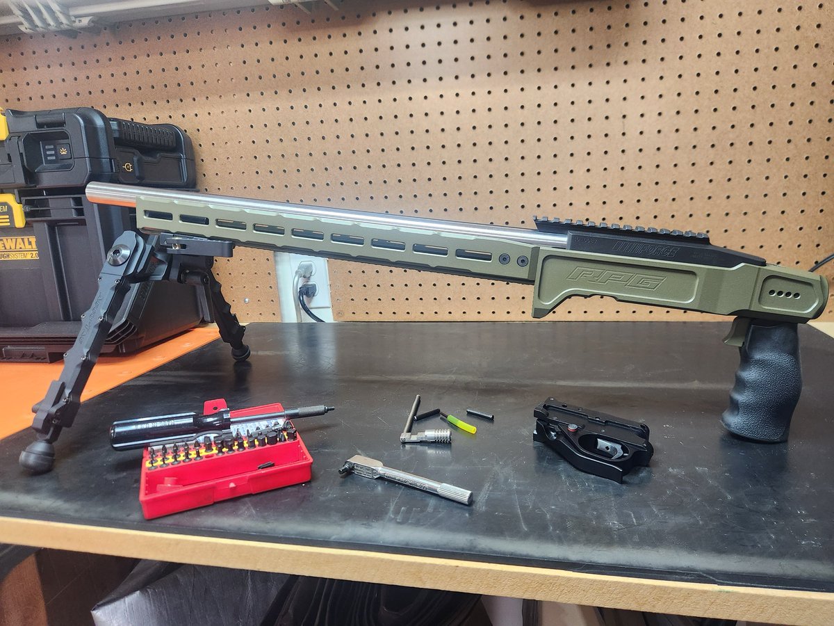 VictorCompanyUS's tweet photo. Jim H.: Cerakoted RPG 10/22 Chassis, ERGO grip, Fletcher Rifle Works FORGE 22 LR Classic receiver.

@ErgoGrips 
@fletcher_rw
@VictorCompanyUS 

#hunting #outdoors #22LR #Cerakote #victorcompanyusa #nrl22 #prs22 https://t.co/JrqTtRNaYc