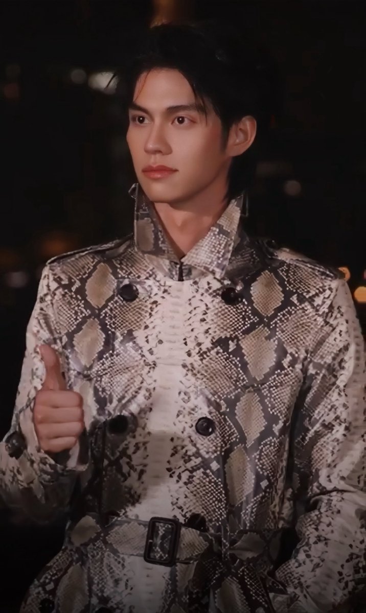 สำหรับชุดในวันนี้ นี้นะคะ เยี่ยม!! 

BRIGHT LFW 2026 
#BurberryxBright
#BurberryAW26
#BurberryAW26xBRIGHT
#Burberry #bbrightvc