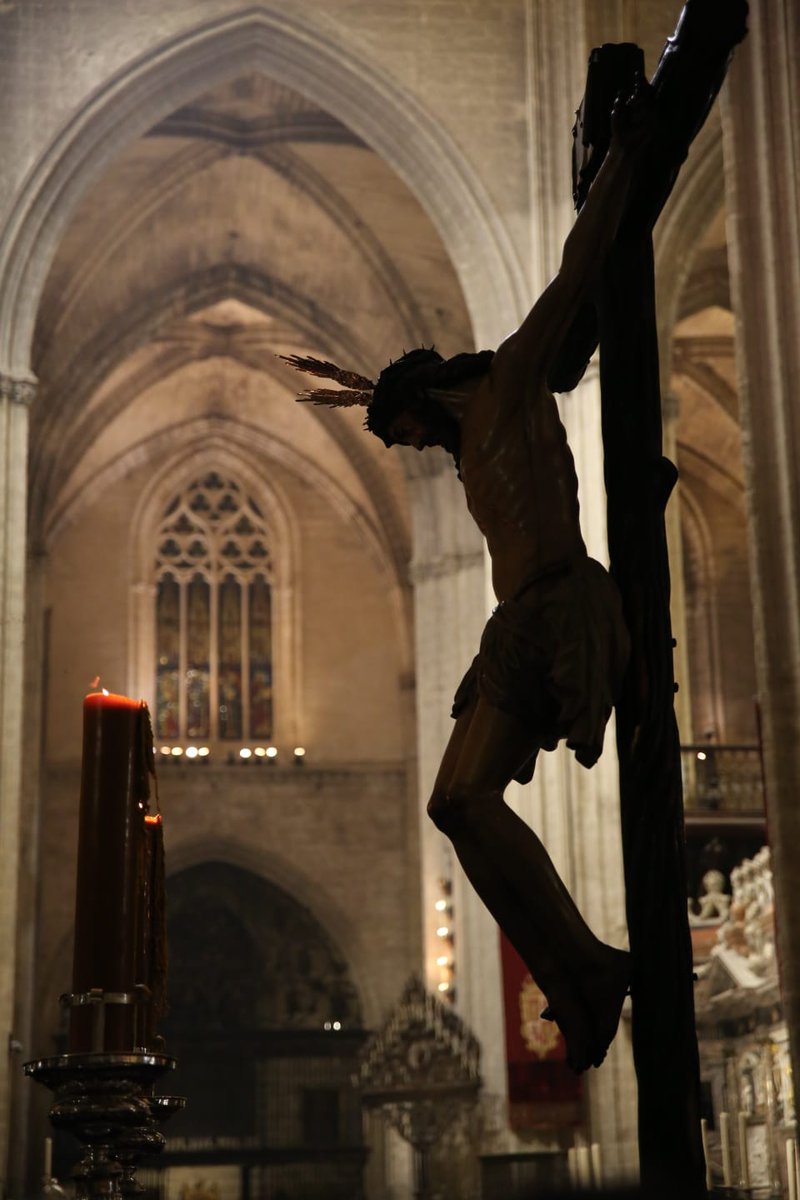 X ESTACIÓN: JESÚS LLEGA AL GÓLGOTA PARA SER CRUCIFICADO 📖 Tu cruz es la prueba de que siempre 
permaneces fiel y que el dolor lo transformas en es-
peranza.

✝️ <a href="/Hdad_silencio_/">Hermandad de El Silencio</a>
🗣️ Lectura a cargo de <a href="/Hdad_Macarena/">Hermandad de la Macarena</a>

📸 <a href="/Alejandrocp99/">Alejandro del Castillo Perujo</a>

#ViaCrucisSevilla26