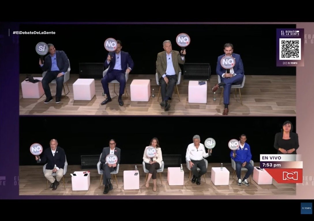 Esto no se le puede olvidar a Colombia ⚠️ Partido de la U y Salvación Nacional (partido de Abelardo) están de acuerdo en aumentar los años de pensión. No tienen una propuesta creativa o distinta para las pensiones, más que seguir esclavizando al pueblo trabajador.