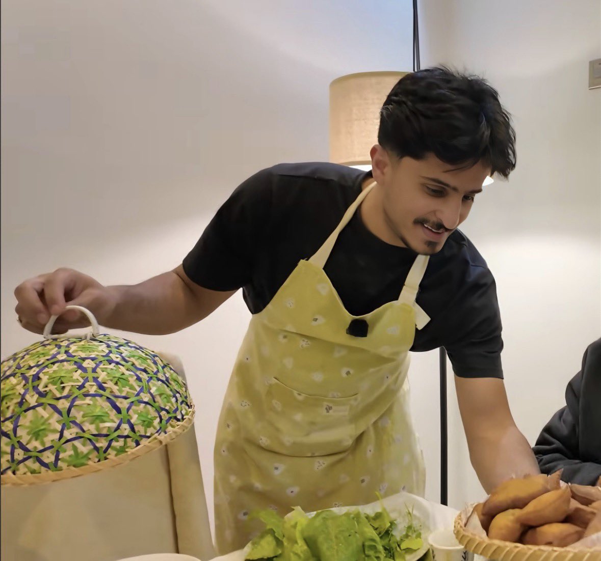 AHMED | PINTEREST tweet media