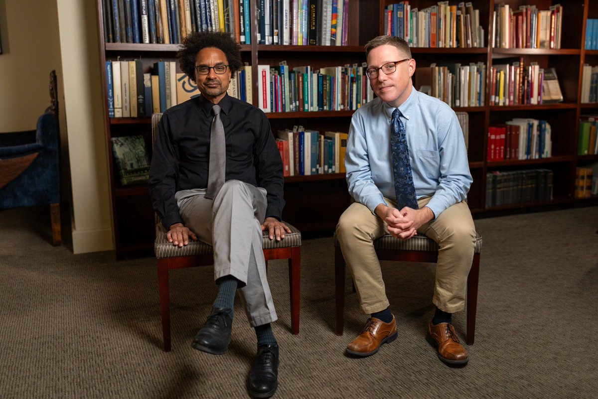 RiceUniversity's tweet photo. Discover how the legacy of desegregation and the contributions of Black students have transformed Rice, as explored by historians Alexander X. Byrd ’90 and W. Caleb McDaniel. Learn more from the Task Force on Slavery, Segregation, and Racial Injustice: https://t.co/U3xdfqF06o https://t.co/22BokkRfYn
