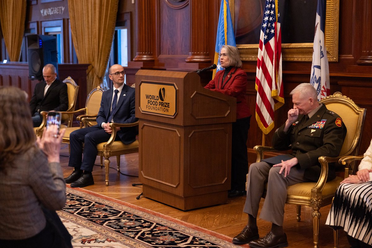 We marked the 18th anniversary of Kosova’s Independence in Des Moines. The reception on this occasion was honored by Deputy Minister <a href="/Kreshnik_A/">Kreshnik Ahmeti</a>, U.S. Congresswoman <a href="/RepMMM/">Rep. Mariannette Miller-Meeks, M.D.</a> , Iowa officials, and many friends of Kosova. #Kosova18 🇽🇰🤝🇺🇸