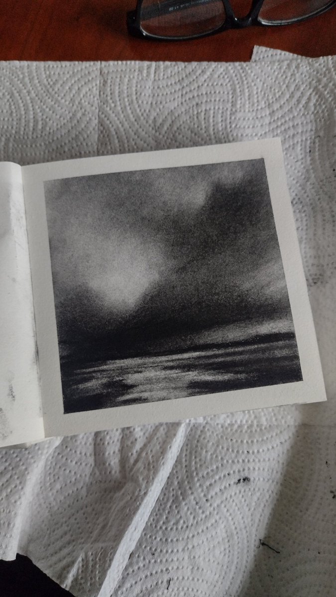 Slaterart's tweet photo. Sketchbook drawings from today

Charcoal on paper 

#art #artist #drawing #draw #artwork https://t.co/r4M2bqSeGo