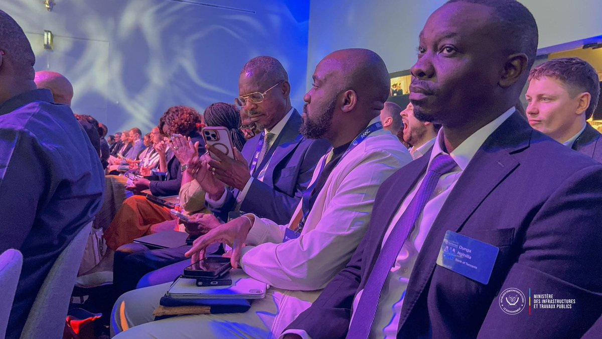 manya_serge's tweet photo. À Cape Town, le ministre des ITP John Banza Lunda positionne la RDC au cœur des financements mondiaux.
À l’#AfricanMarketsConference 2026 organisée par Standard Bank, les discussions s’intensifient pour mobiliser des capitaux massifs en faveur des infrastructures congolaises.
Une délégation de Standard Bank attendue à Kinshasa dès la semaine prochaine.
Objectif : transformer les ambitions en projets concrets.
La RDC attire. Les lignes bougent.
#RDC #Investissements #Infrastructures