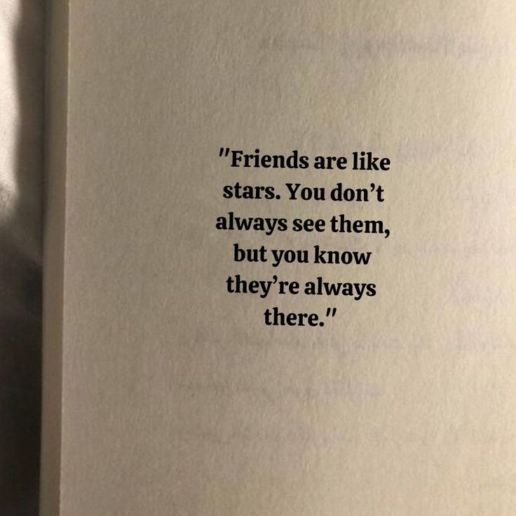 𝓛𝓪 𝓑𝓮𝓵𝓵𝓪 𝓛𝓾𝓷𝓪 tweet media