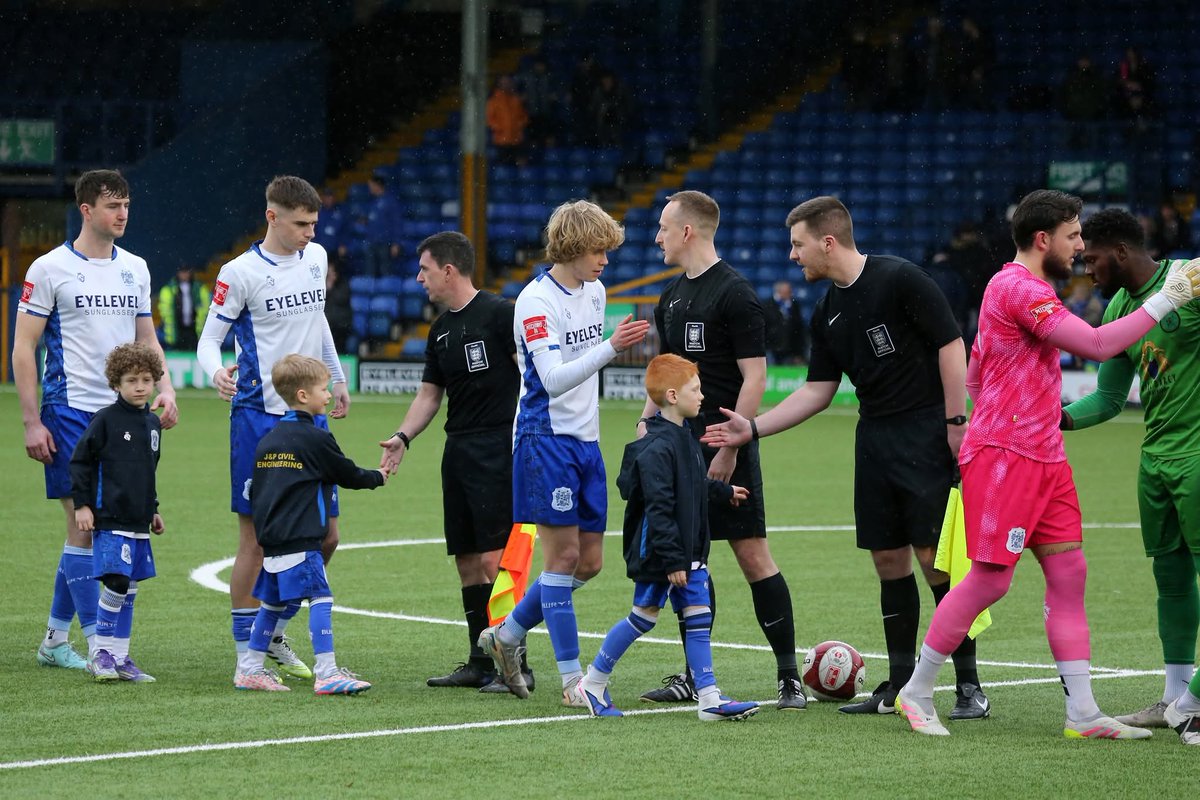 Bury FC Juniors tweet media