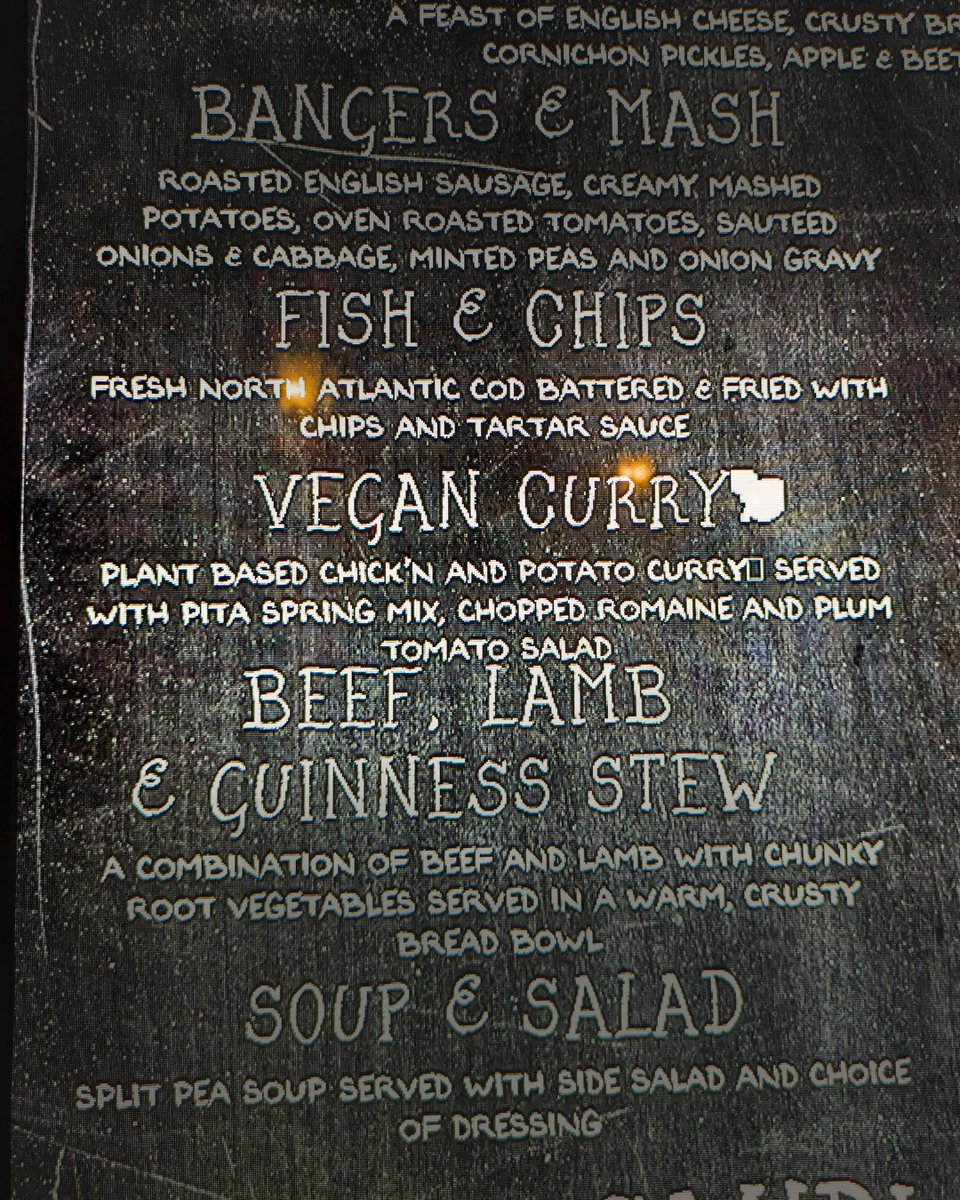 ✨ Vegan Curry at The Leaky Cauldron ✨

Have you tried this vegan entree at the Wizarding World in <a href="/UniversalORL/">Universal Orlando Resort</a> ?

🥘 The menu description reads: plant based chick’n and potato curry served with pita spring mix, chopped romaine, and plum tomato salad.
