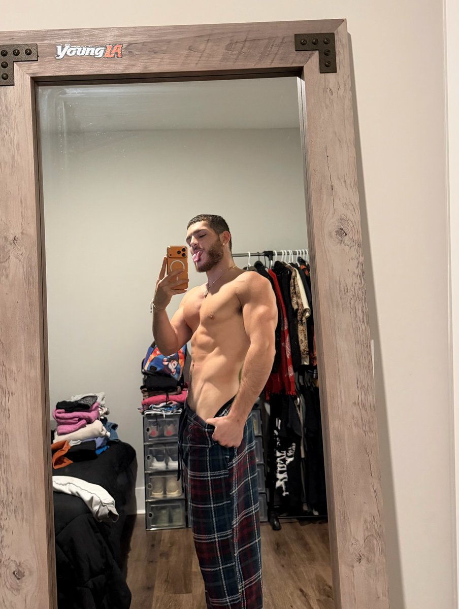 Pretty Dicky 😋 tweet media