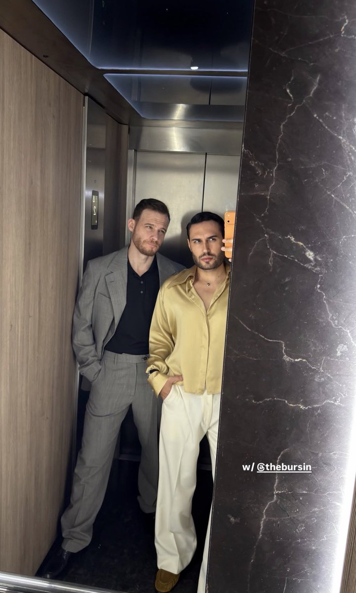 Loving Kerem’s style tonight 🤌😍
#KeremBürsin