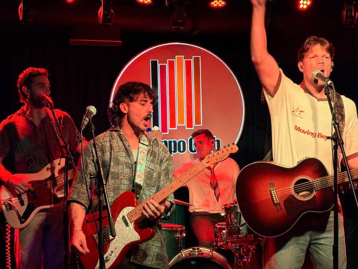 PARED CON PARED. tweet media