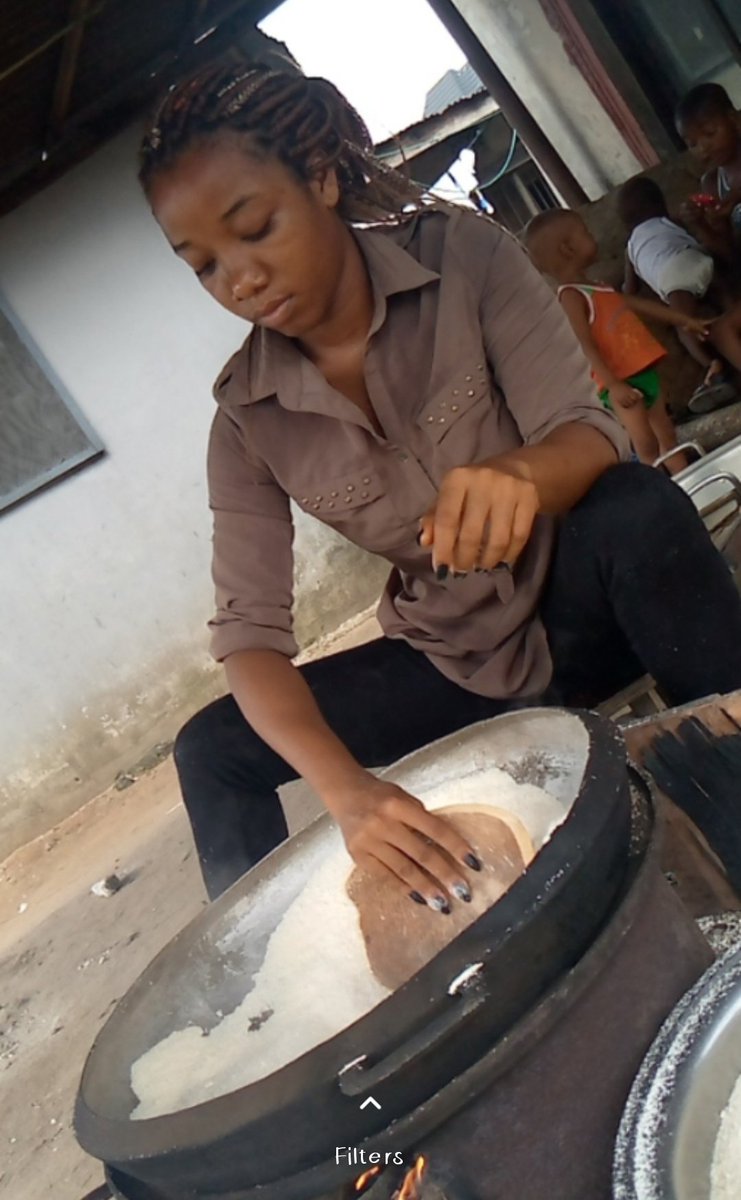 6 years ago😅😅😅😅
Call me now to fry garri and I'd ruuuuuun.