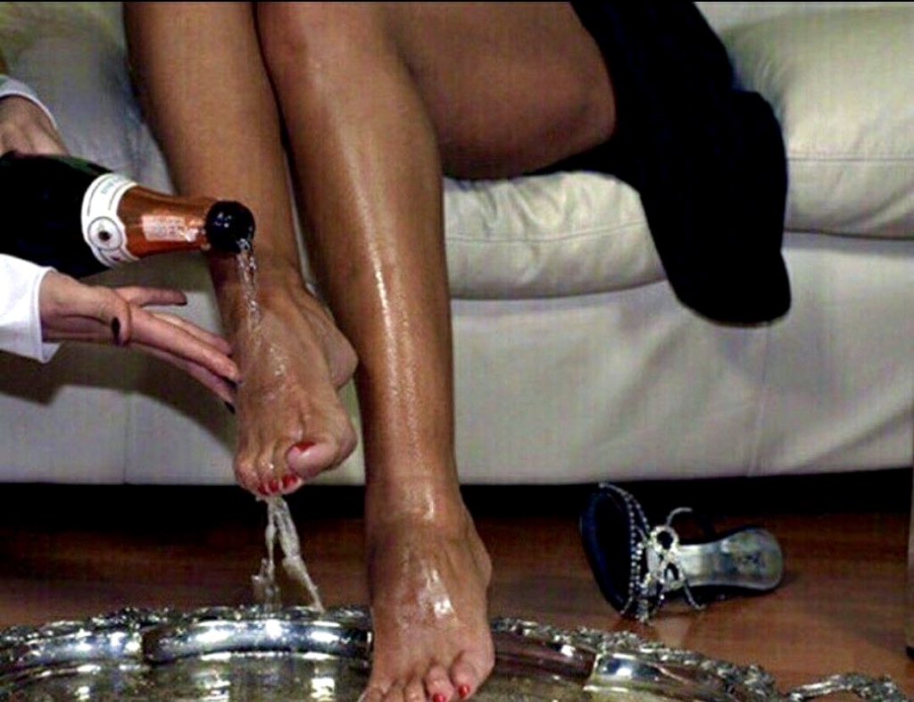 Astro June (@astrojune_) on Twitter photo 