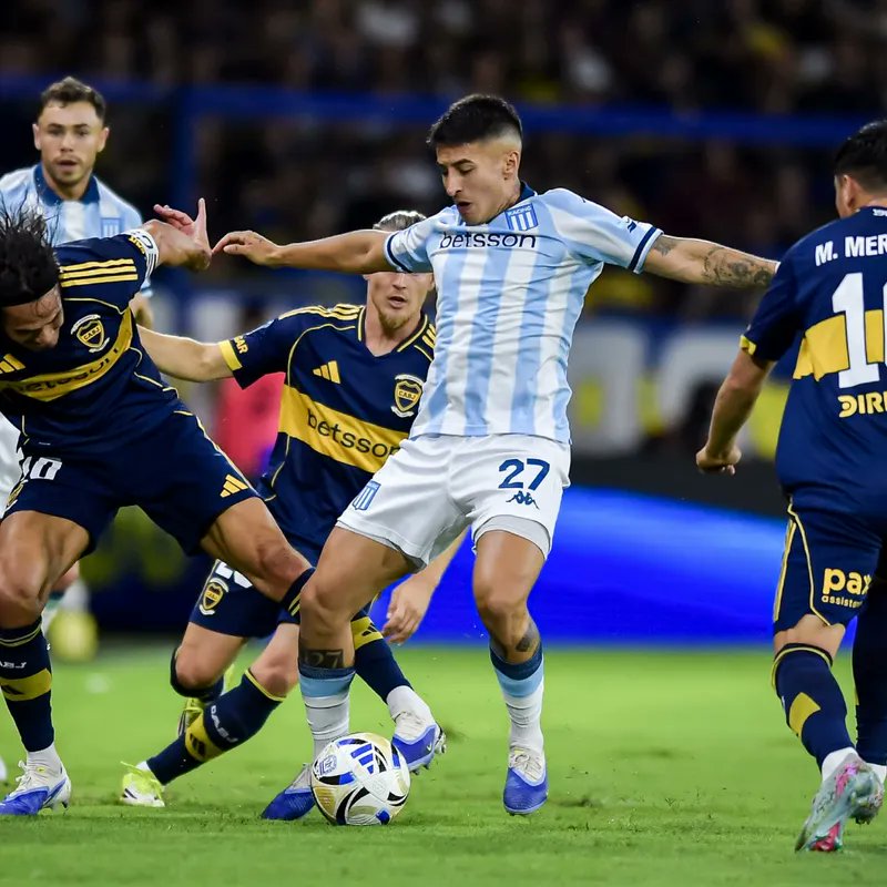 🎙️ <a href="/FrancoMediciOK/">Franco Medici</a> <a href="/TiziScarvaci_/">Tizi</a> | VIVO:

👉 Racing no fue a buscar el partido como le tendría que haber ido a buscar. 

🔄 El primer tiempo fue un ataque a la visual de los que vimos el partido. Pero cuando Racing puso 4 mediocampistas y 2 delanteros pudo haber ganado. 

🔥