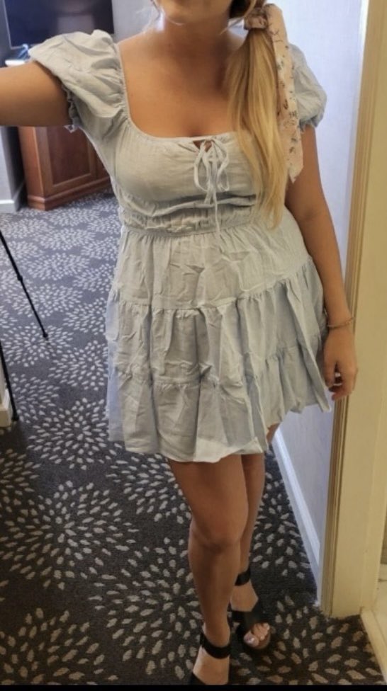 moon_kacy's tweet photo. 25rts and she flashes https://t.co/20HUFGbBFS